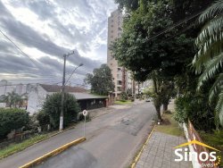 Casa com 05 dormitórios no bairro Boa Vista 
