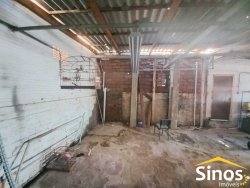 Terreno com casa e anexo no bairro Vila Diehl 