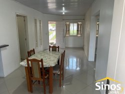 Casa com 02 dormitórios no bairro Guarani 