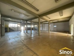 Prédio comercial com 1.044m² para locação no bairro Ideal 