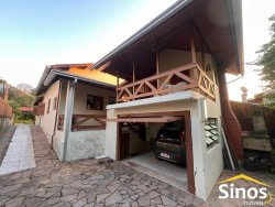 Casa com 03 dormitórios no bairro Boa Vista 
