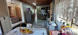 Casa com 02 dormitórios no bairro Vila Diehl 