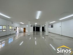 Prédio comercial com 383m² para locação no bairro Vila Rosa 