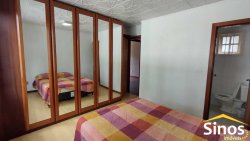Casa com 05 dormitórios no bairro Ideal 