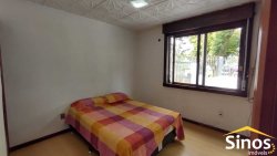 Casa com 05 dormitórios no bairro Ideal 