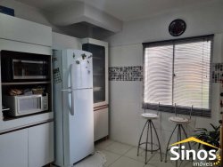 Casa com 02 dormitórios no bairro Rio Branco 