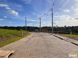 Terreno com 250m² no condomínio Moradas da Lomba 