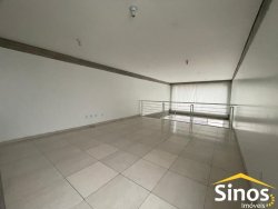 Sala comercial com 112m² para locação no Centro 