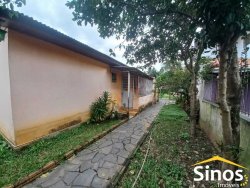 Terreno com construções no bairro Jardim Mauá 