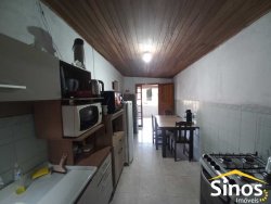 Casa com 03 dormitórios no bairro Vila Diehl 