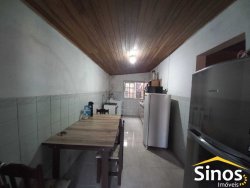 Casa com 03 dormitórios no bairro Vila Diehl 