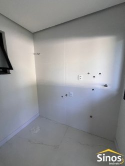 Casa com 03 suítes no bairro Hamburgo Velho 