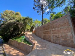 Terreno com 1571,20m² no centro de Lomba Grande 