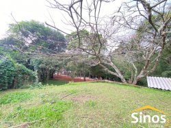 Terreno com 1571,20m² no centro de Lomba Grande 