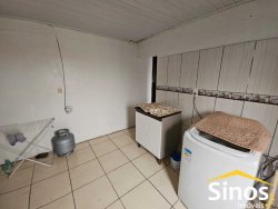 Casa com 03 dormitórios no bairro Rondônia 