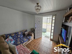 Casa com 03 dormitórios no bairro Rondônia 