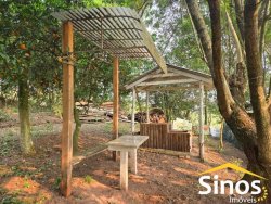 Sítio com 10.700m² no bairro Lomba Grande 
