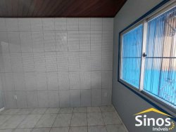 Casa com 03 dormitórios no bairro Canudos 