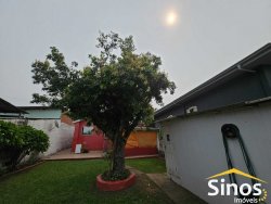 Casa plana com 02 dormitórios no Bairro Canudos 