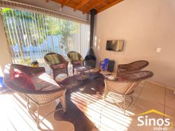 Casa com 03 dormitórios no Jardim da Figueira 