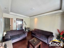 Casa com 03 dormitórios no bairro Hamburgo Velho 
