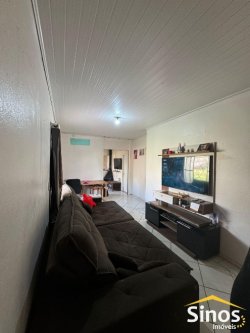 Casa com 3 dormitórios na parte central de Lomba Grande 