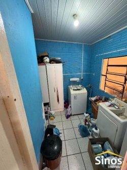 Casa com 3 dormitórios na parte central de Lomba Grande 