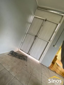 Casa com 02 dormitórios no bairro Canudos  