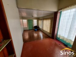Casa com 03 dormitórios no bairro Ideal 