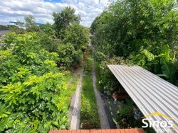 Casa com 05 dormitórios e prédio comercial no bairro Rondônia  