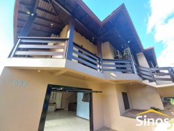 Casa com 04 dormitórios no bairro Santo André  