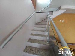 Casa com 04 dormitórios no bairro Santo André  