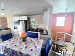 Casa com 04 dormitórios no bairro Santo André  