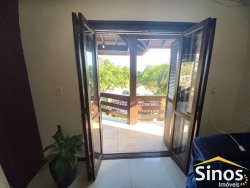 Casa com 04 dormitórios no bairro Santo André  