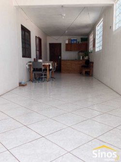 Casa com 03 dormitórios no bairro Liberdade 
