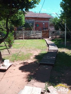 Casa com 03 dormitórios no bairro Liberdade 