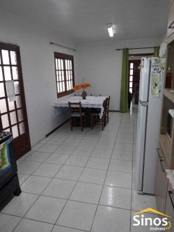 Casa com 03 dormitórios no bairro Liberdade 