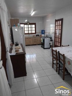 Casa com 03 dormitórios no bairro Liberdade 