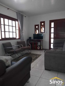 Casa com 03 dormitórios no bairro Liberdade 