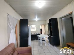 Casa com 03 dormitórios no bairro Liberdade 