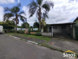 Casa com 03 dormitórios no bairro Liberdade 