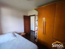 Casa com 03 dormitórios no bairro Ouro Branco 