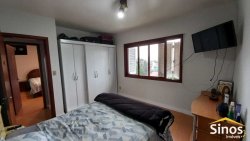 Casa com 03 dormitórios no bairro Ouro Branco 