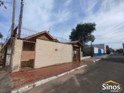 Casa com 03 dormitórios no bairro Liberdade 