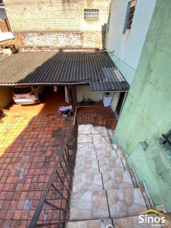 Casa com 03 dormitórios no bairro Rio Branco 