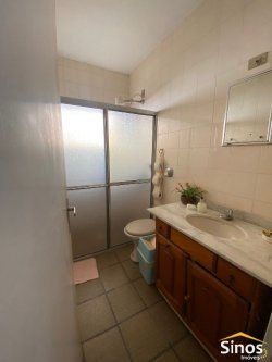 Casa com 03 dormitórios no bairro Rio Branco 