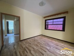 Casa com 02 dormitórios no bairro Primavera 