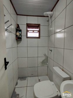 Casa com 03 dormitórios no bairro Liberdade  