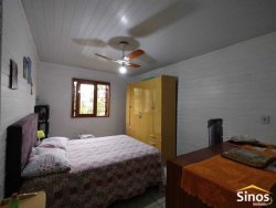 Casa com 03 dormitórios no bairro Liberdade  
