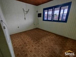 Casa com 03 dormitórios no bairro Liberdade  